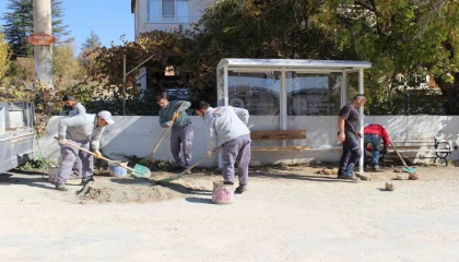 Elmalının dört mahallesine otobüs durağı