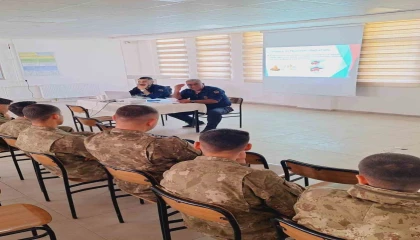 Hatayda askerlere yangın güvenliği eğitimi verildi