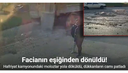 Hatay'da Kamyondan Molozlar Yola Döküldü