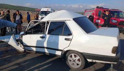 Kahramanmaraşta otomobil ile traktör çarpıştı: 1 ölü, 3 yaralı