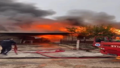 Kumlucada gecekondu yangını