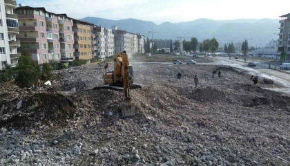 Maaşlarıyla merak uyandıran iş makinası operatörleri, uçuk meblağları dile getirenlere tepki gösterdiler