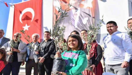 Mersin Büyükşehir Belediyesinden üreticiye destek