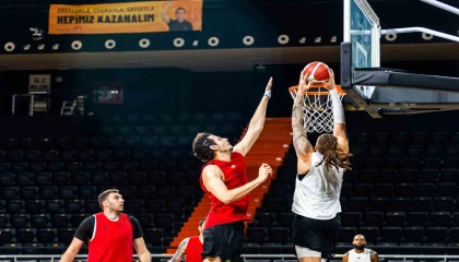 MSK, A. Efes karşısında galibiyeti hedefliyor