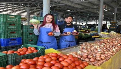 Muratpaşa pazarlarında tek tip önlük uygulaması başlatıldı