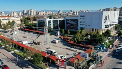 Muratpaşada yeni yıl çarşısı hazırlıkları başladı