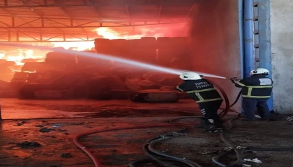 Pamuk fabrikasında çıkan yangın kontrol altına alındı