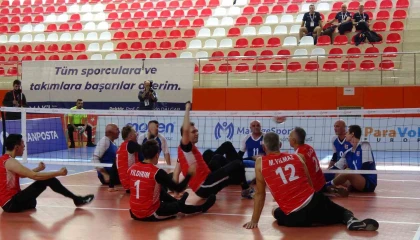 ParaVolley Oturarak Voleybol Milli Takımı ilk maçından galip