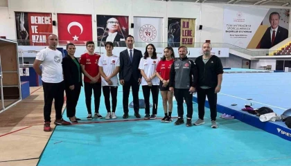 Parkur Gençler Dünya Şampiyonası Hazırlık Kampı Mersinde sürüyor