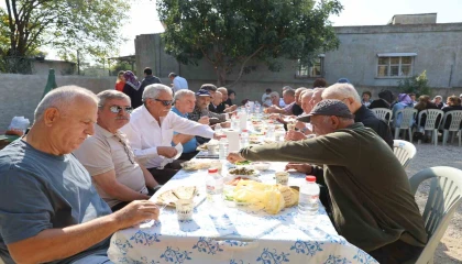 Polis okulundan mezun olan emekli polisler 40 yıl sonra Adanada buluştu