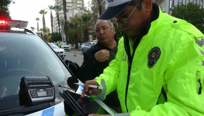 Yayalara yol vermediği için ceza yedi, Yaya yolunda kimse yoktu diye savunma yaptı