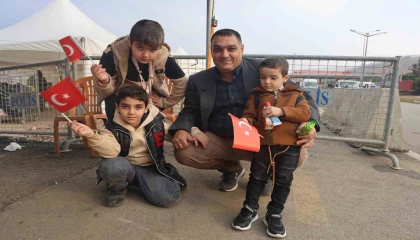 Suriyeliler Türkiye'den Dönüyor