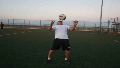 55 Yaşında Futbol Aşkı: Şükrü Baytar'ın Azmi