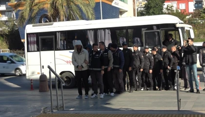 Alanyada yasa dışı bahis operasyonu: 13 gözaltı