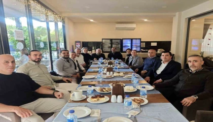 Alanyalı turizmcilerden petrol dolum tesisinin büyütülmesine tepki