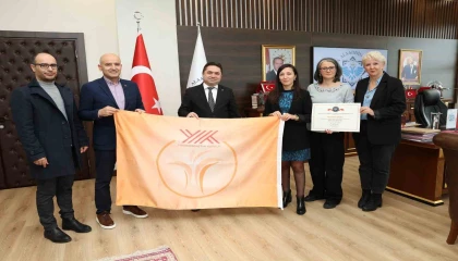 ALKÜde turuncu bayrak gururu