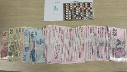 Antalyada 2 şüphelinin üzerinde uyuşturucu madde ele geçirildi