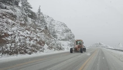 Antalyada kar yağışı başladı