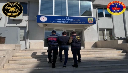Antalyada tefecilik operasyonu: 6 aydır aranan örgüt lideri yakalandı