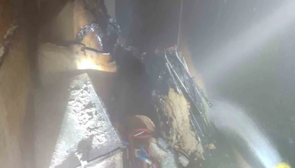 Apartman çatısında yangın