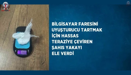 Bilgisayar faresini uyuşturucu tartmak için hassas teraziye çeviren şahıs yakayı ele verdi
