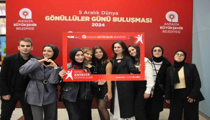Büyükşehir Belediyesi, Gönüllüler Gününü gençlerle kutladı