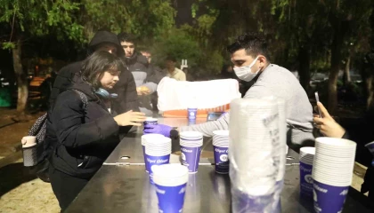 Büyükşehirden final haftasında öğrencilere sıcak çorba ikramı