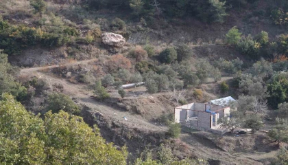 Depremzede vatandaşları korkutan patlamalar kamerada