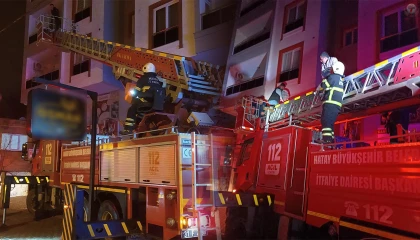 Dörtyol’da dumandan etkilenen vatandaşları itfaiye kurtardı