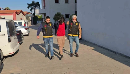 Gün ortasında iş yerini böyle soydu