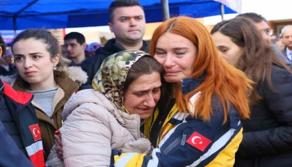 Helikopter kazasında hayatını kaybeden 3 kişi için tören düzenlendi