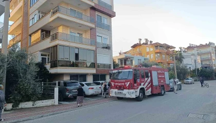 İkamette çıkan yangına ilk müdahaleyi vatandaşlar yaptı