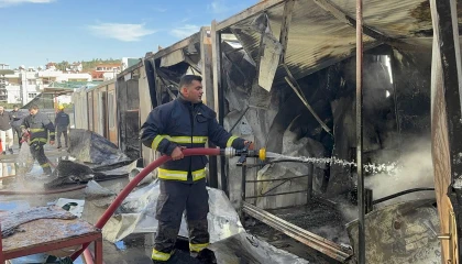 İşçilerin kaldığı prefabrik lojmanda yangın çıktı