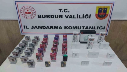 Jandarmanın uyuşturucu ve kaçakçılık operasyonlarında 6 şüpheli tutuklandı