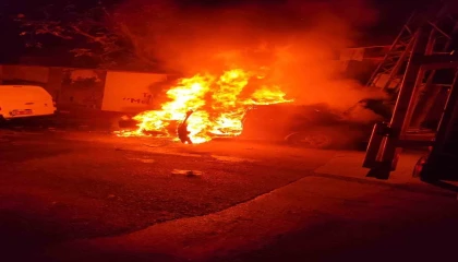 Kahramanmaraşta otomobil yangını