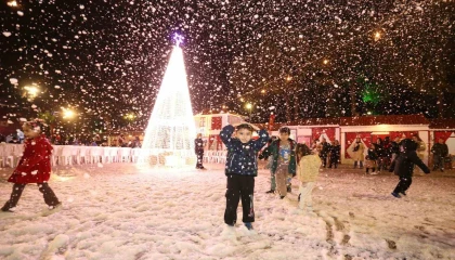 Kepezde yılbaşı coşkusu DokumaParkta başladı