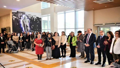 Konyaaltı, kadının gücünü sanatla kutladı