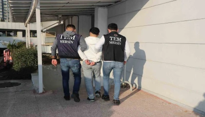 Mersinde 60 yıldan fazla hapis cezası alan firari yakalandı