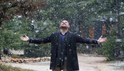 Mersinde kar yağışı izleyenlere görsel şölen yaşattı