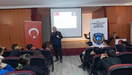 Mersinde okullarda öğrencilere yönelik bilgilendirme faaliyetleri sürüyor