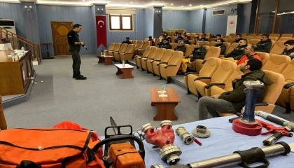 Mersinde yangın gönüllülerine eğitim verildi