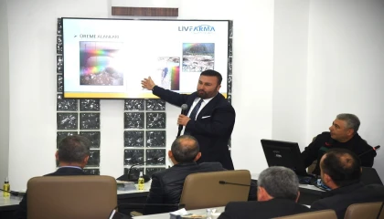 Muhtarlara ve sağlık amirliği personeline vektörle mücadele anlatıldı