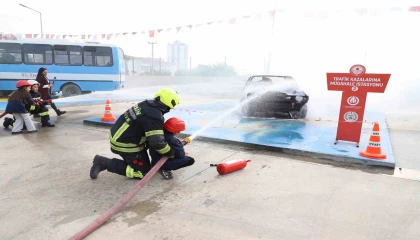 Öğrenciler itfaiyecilik mesleğini yakından tanıdı