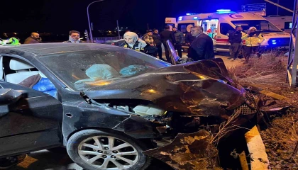 Osmaniyede iki otomobil çarpıştı: 1 ölü, 2 yaralı