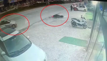 Hatay'da Motosiklet Kazası: O anlar kamerada