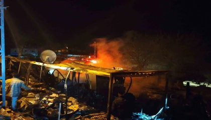 Pazarcıkta konteyner yangını