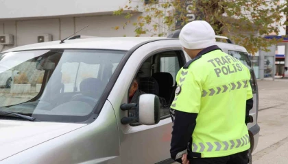 Polis kural ihlali yapanları dron ile tespit etti