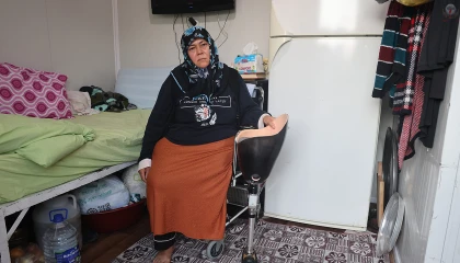 Protez bacağının değişimi için görüştüğü firmadan olumsuz cevap aldı