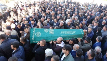 Şiddetli fırtınada yıkılan duvarın altında kalan baba, 8 günlük yaşam mücadelesini kaybetti