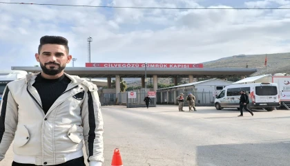 Suriyeliler 2025e memleketlerinde girmek için yılın son günü geçişlerini sürdürüyor